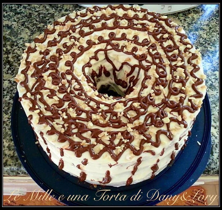 CHIFFON CAKE AL CACAO CON DOPPIA CREMA, CHANTILLY-MANDORLA E NUTELLA