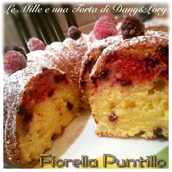 CIAMBELLONE AI FRUTTI DI BOSCO E MASCARPONE