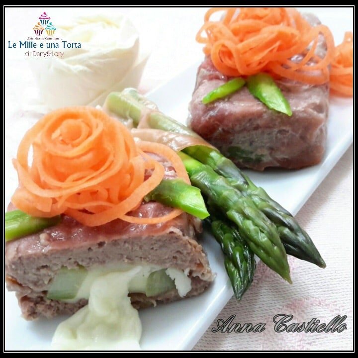TERRINE DI CARNE IN CROSTA DI SPECK, CON CUORE FILANTE AGLI ASPARAGI