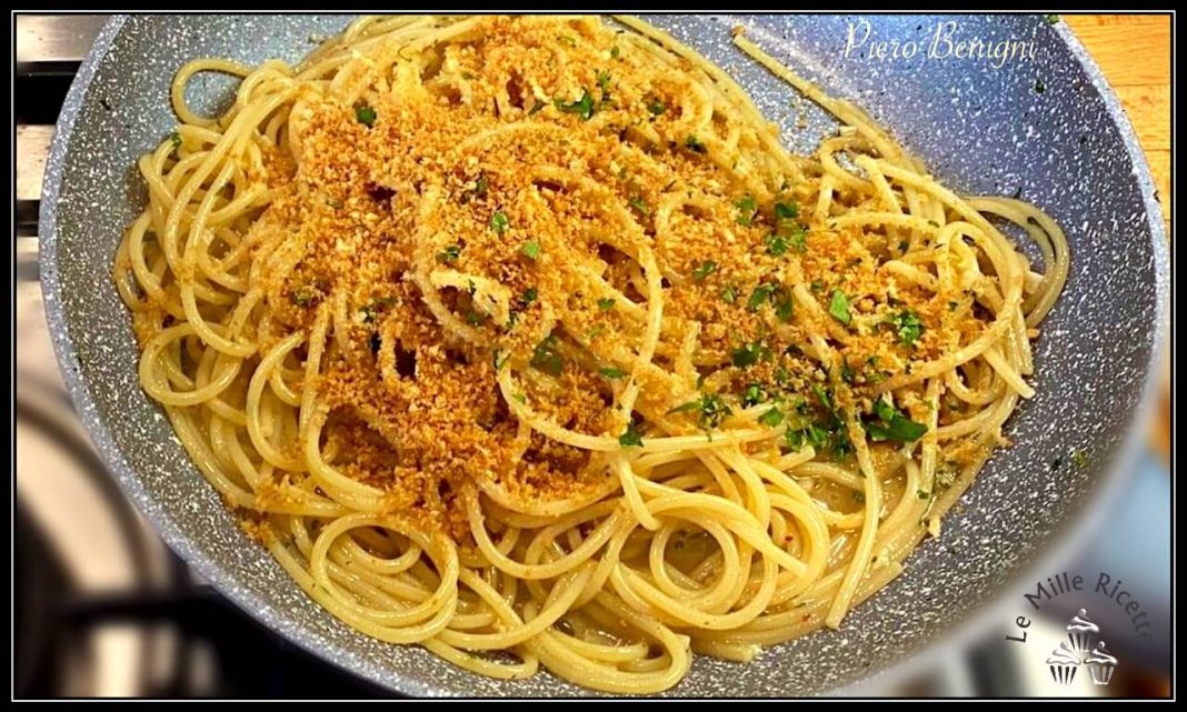 Pasta con la mollica piatto siciliano pronto in 5 minuti Le mille