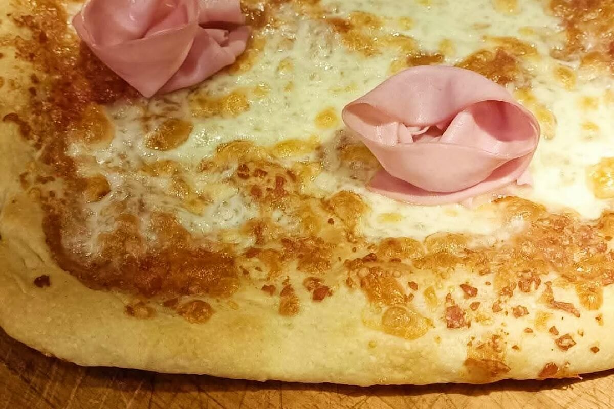 Pizza crostino alla mortadella