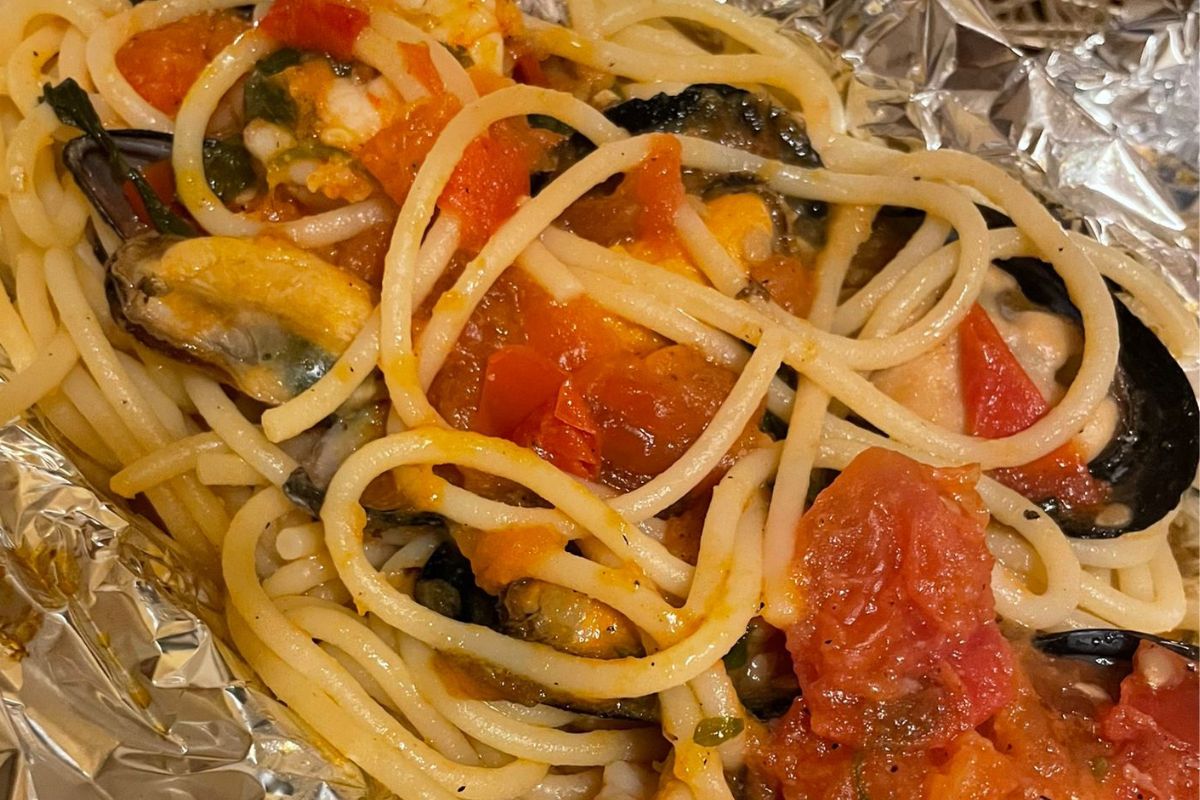 spaghetti allo scoglio al cartoccio