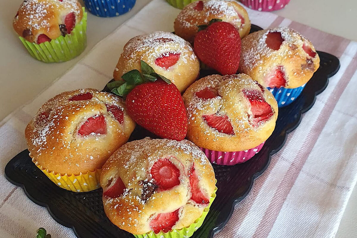 Muffin fragole e cioccolato