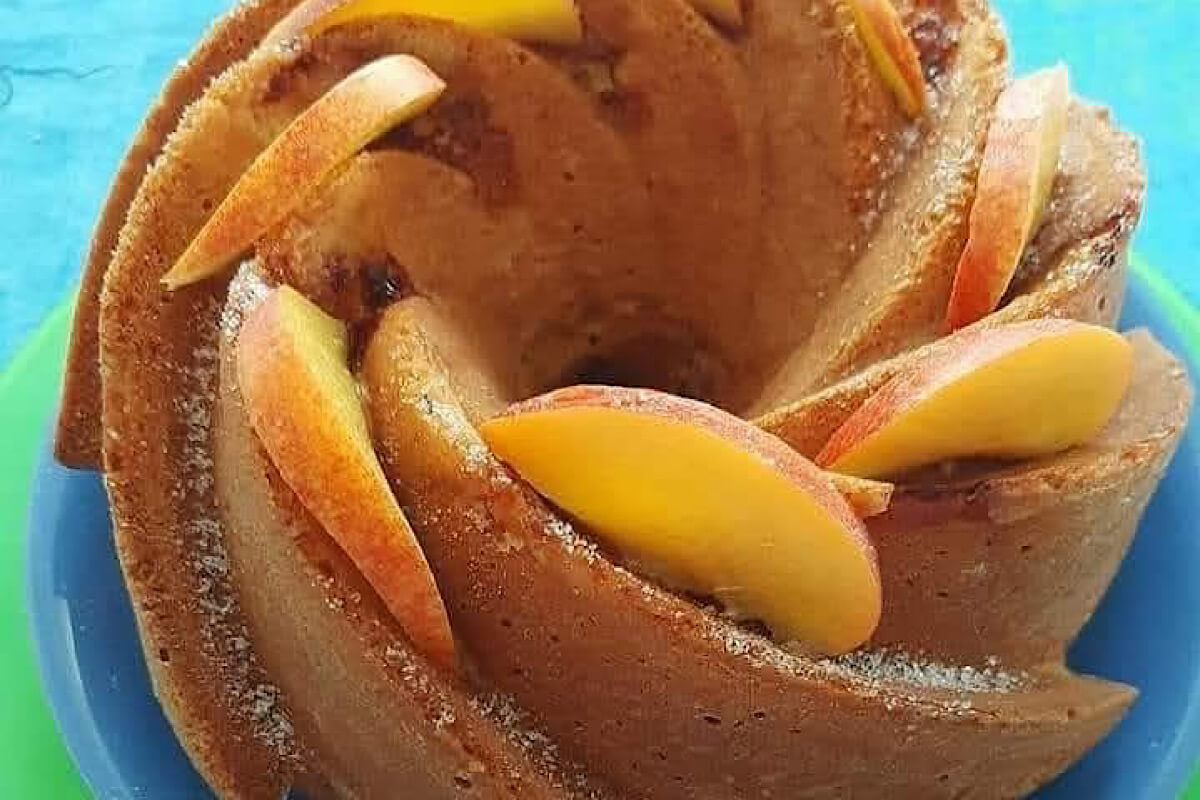 Ciambella pan di pesche