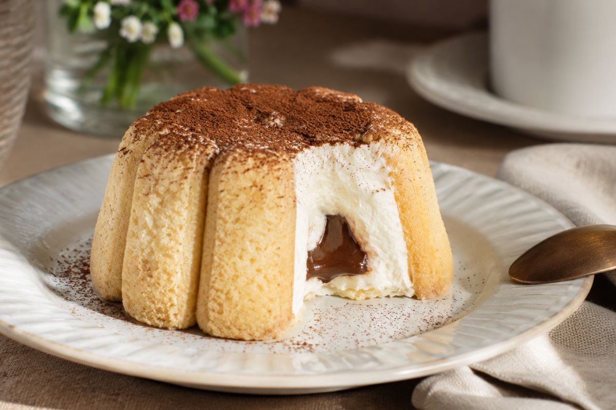 Tortino freddo di Pavesini con yogurt e crema spalmabile