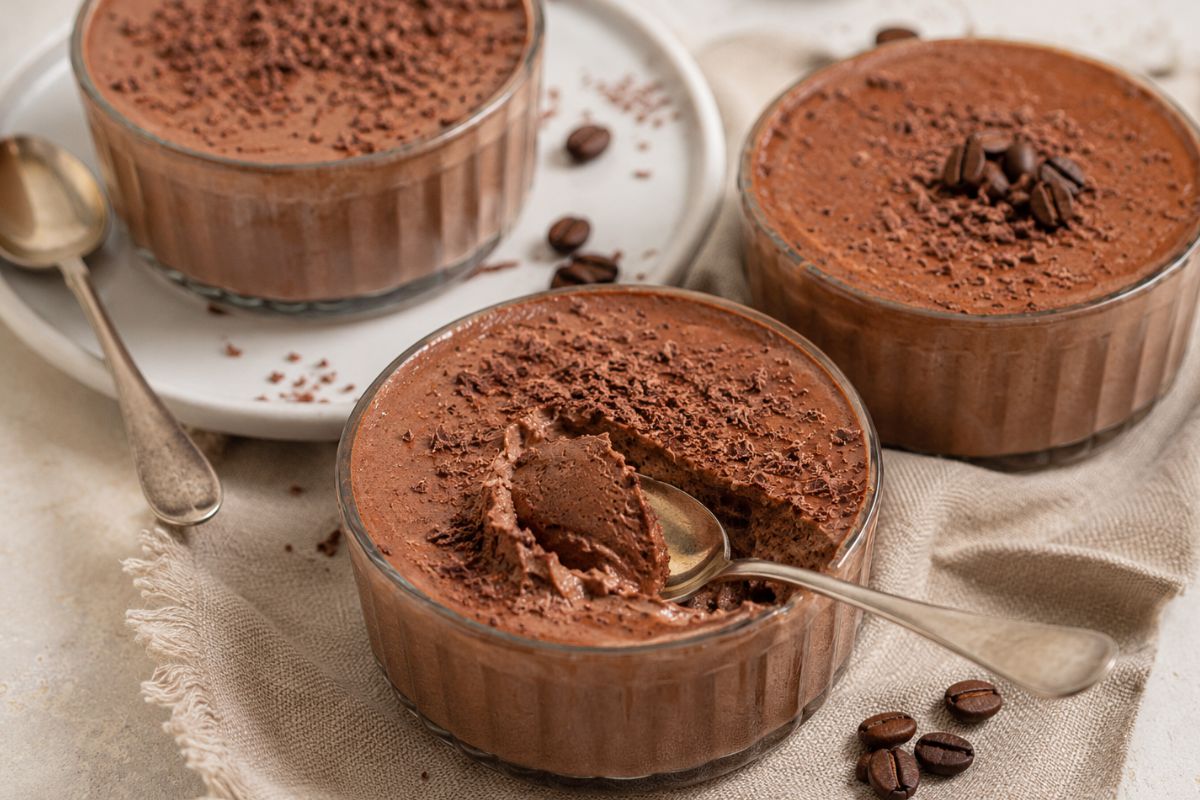mousse fredda cioccolato, caffè e yogurt greco